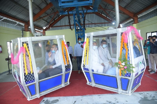 मुख्यमंत्री ने पौराणिक मंदार पर्वत पर नवनिर्मित रोपवे का किया उद्घाटन