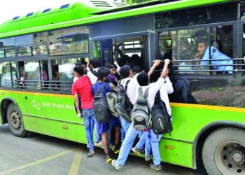 डीटीसी बसों में मोबाइल चुराने वाले गिरोह का सरगना पकड़ा, 188 फोन बरामद