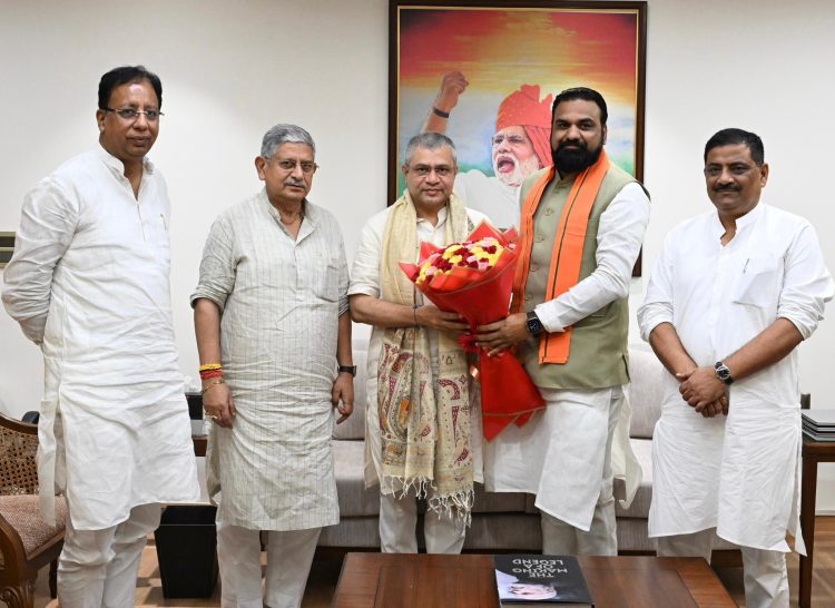 बिहार वासियों को वंदे भारत और चार अमृत भारत एक्सप्रेस का तोहफा