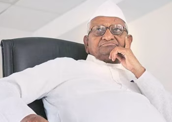 अब तो जाग जाओ’, वोट चोरी विवाद के बीच अन्ना हजारे से अपील