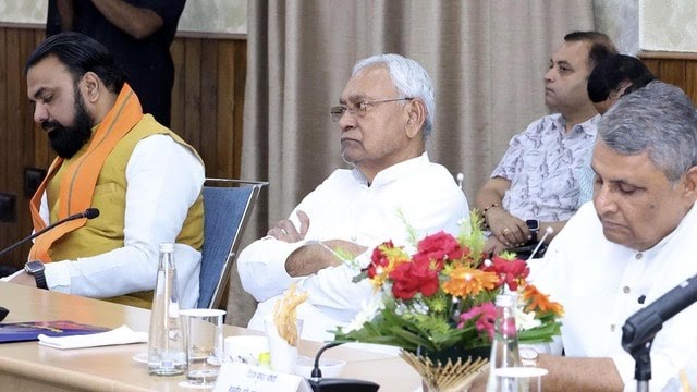बिहार कैबिनेट में 36 फैसलों पर मुहर, राज्य के सभी विस क्षेत्र में खुलेंगे डिजिटल लाइब्रेरी