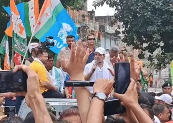 वोटर अधिकार यात्रा: अररिया में राहुल गाँधी और तेजस्वी ने केंद्र व चुनाव आयोग पर साधा निशाना