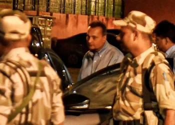 17 हजार करोड़ रुपये के बैंक फ्रॉड मामले में अनिल अंबानी की बड़ी मुश्किलें