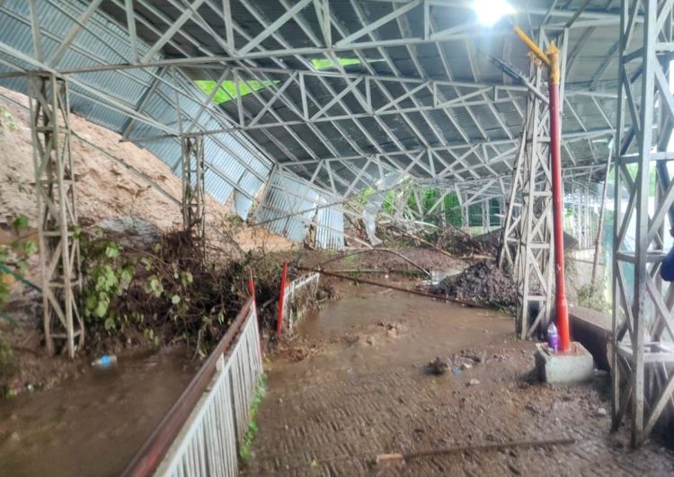 कटरा में भारी बारिश के बाद वैष्णो देवी मंदिर के पास भूस्खलन में 30 लोगों की हुई मौत