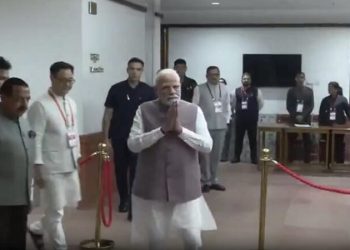 देश के 17वें उपराष्ट्रपति का चुनाव आज, पीएम नरेंद्र मोदी ने डाला सबसे पहला वोट, शाम 6 बजे शुरू होगी मतगणना